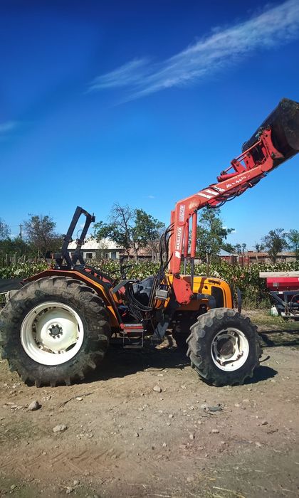 Tractor Renault palles 240