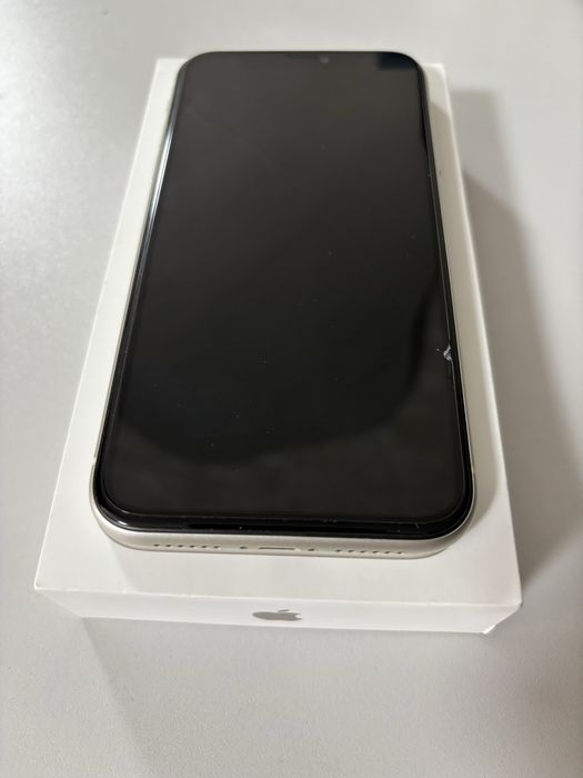 Продаю iphone 11/64GB в идеальном состоянии.