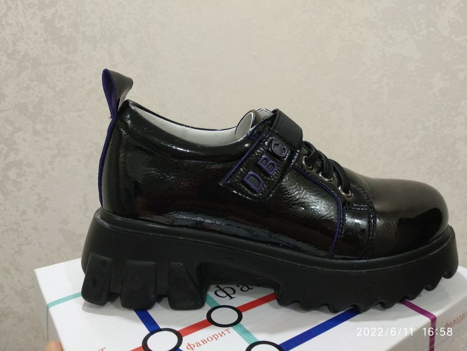 Продам детские сандали