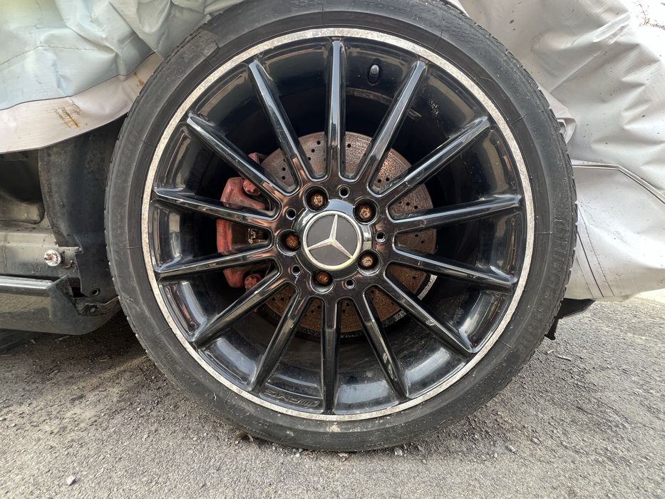Джанти “18” Mercedes AMG