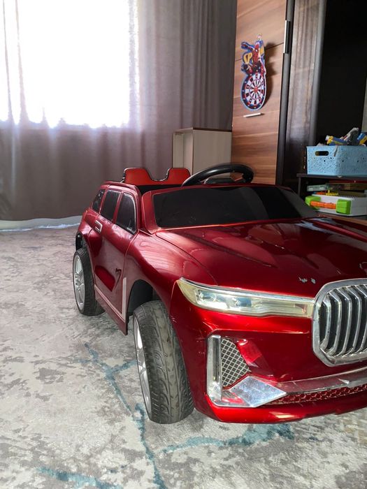 Продается детский электромобиль