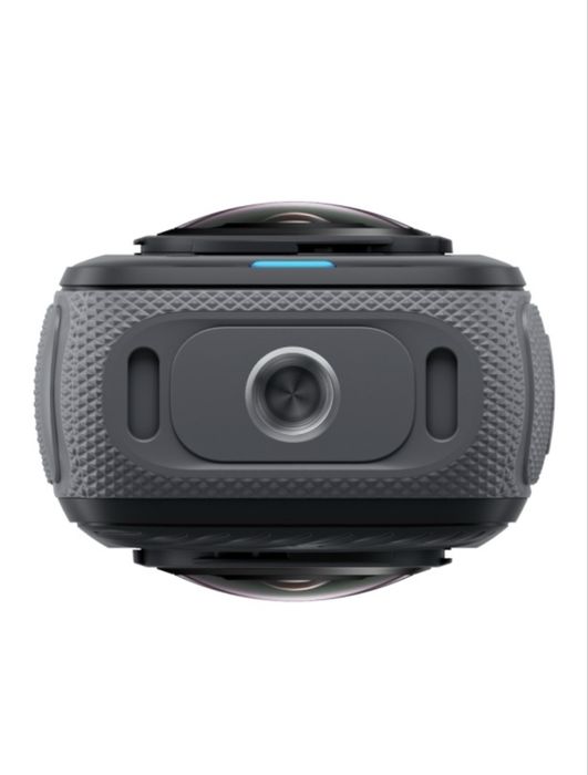 Экшн-камера Insta360 X4 Standard Bundle