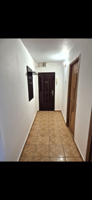 Inchiriez apartament pe malul timisului lângă OMV
