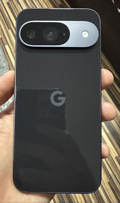 Google Pixel 9 Obsidian 12gb RAM 128gb stocare interna defect