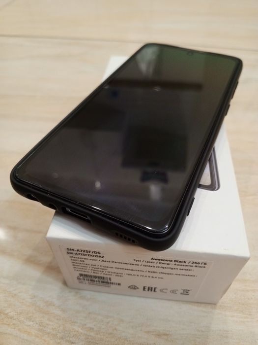 Продам смартфон самсунг А 72