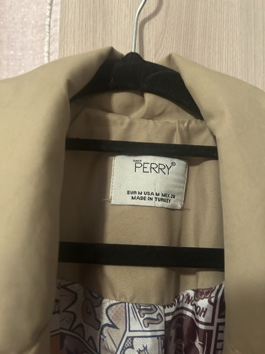 Продам тренч   дешево 3 тыс