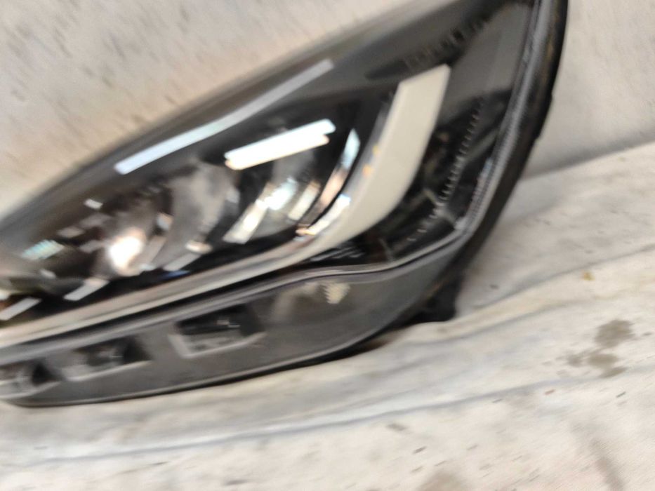 Оригинален фар Ляв Десен  Форд Фокус 4  Ford Focus MK4  Full Led