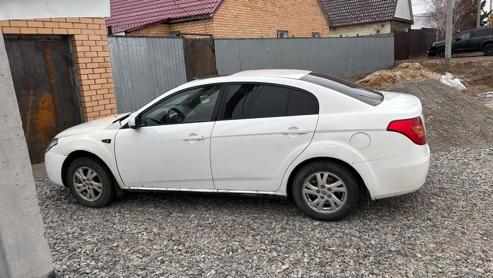 Продам машину срочно