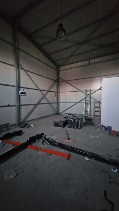 Hala / spatiu depozitare / de vanzare