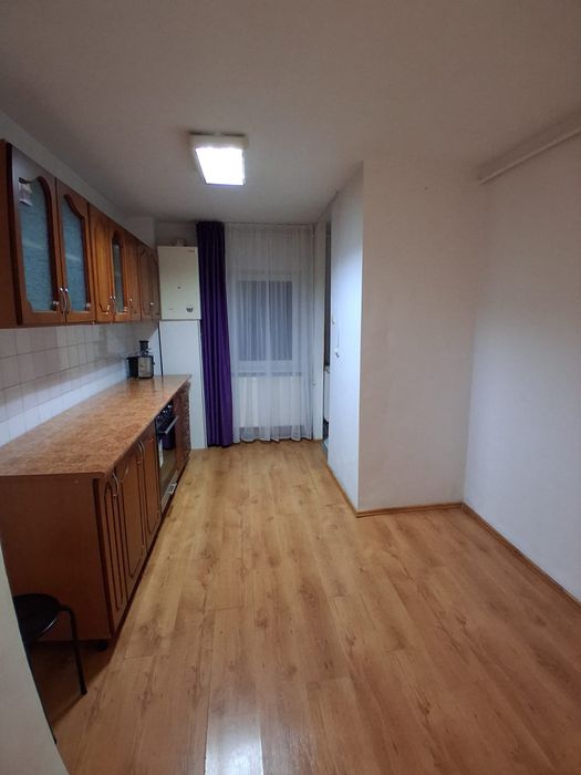 PF,apartament 3 camere decomandate,etaj intermediar(2/3),garaj,Baciu