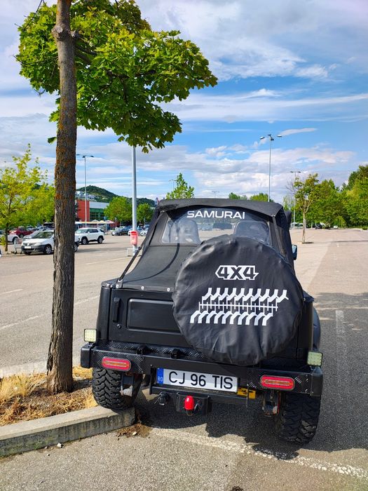 Vând Suzuki Samurai Cabrio Foarte frumos și îngrijit