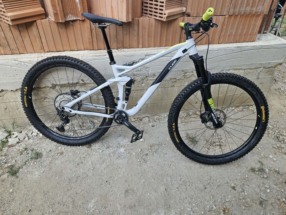 Bicicleta cube stereo full suspension 29er xt