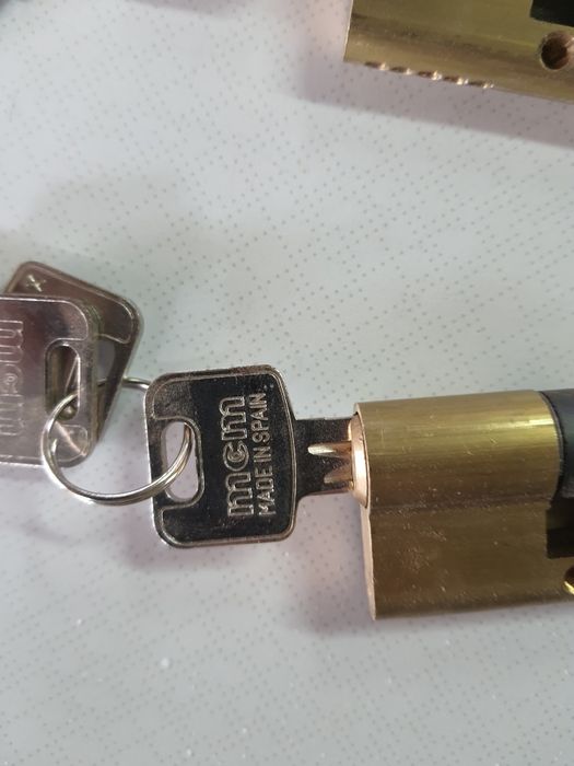 Butuc usa TESA și MCM