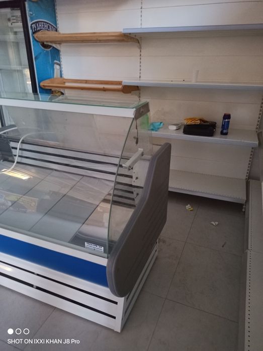 Продам холодильник ВЕТРИННЫЙ