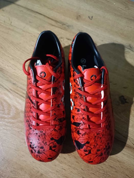 Новый Бутсы Новый