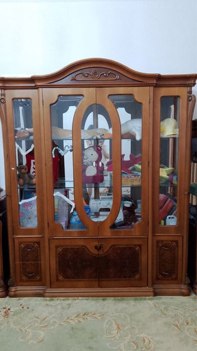 Сервант мебель деревянный