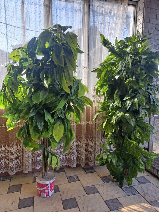 Жасанды ағаш сатылады   .Продам искуственные деревья