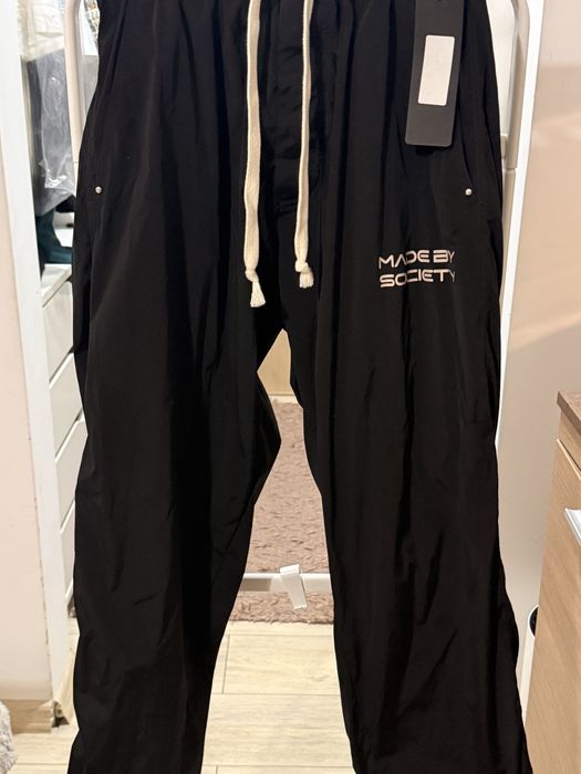 pantaloni made by society