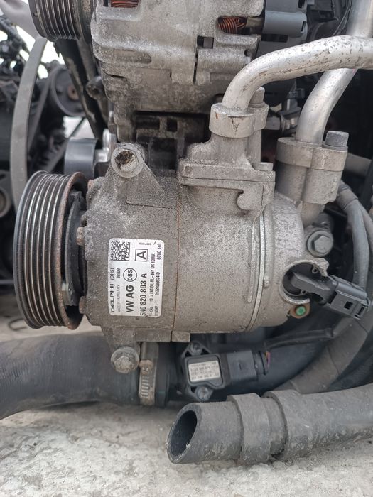 Compresor AC Vw Skoda Seat Audi 1.6 Tdi 2.0 Tdi 5N0820803A