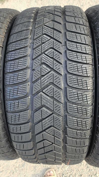 255/45 R20 • Iarna • Pirelli Scorpion Winter MGT 105V XL | 4 buc | DOT 2023 | Pret/buc