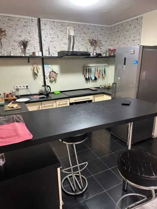 Дава се под наем Двустаен апартамент в София, Център - 55 кв.м за 408 € - Снимка #1