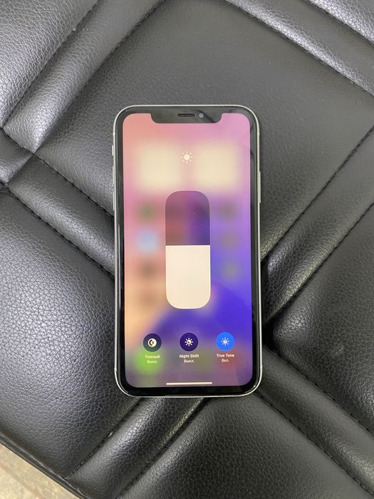 Айфон Xr (64гб) телефон