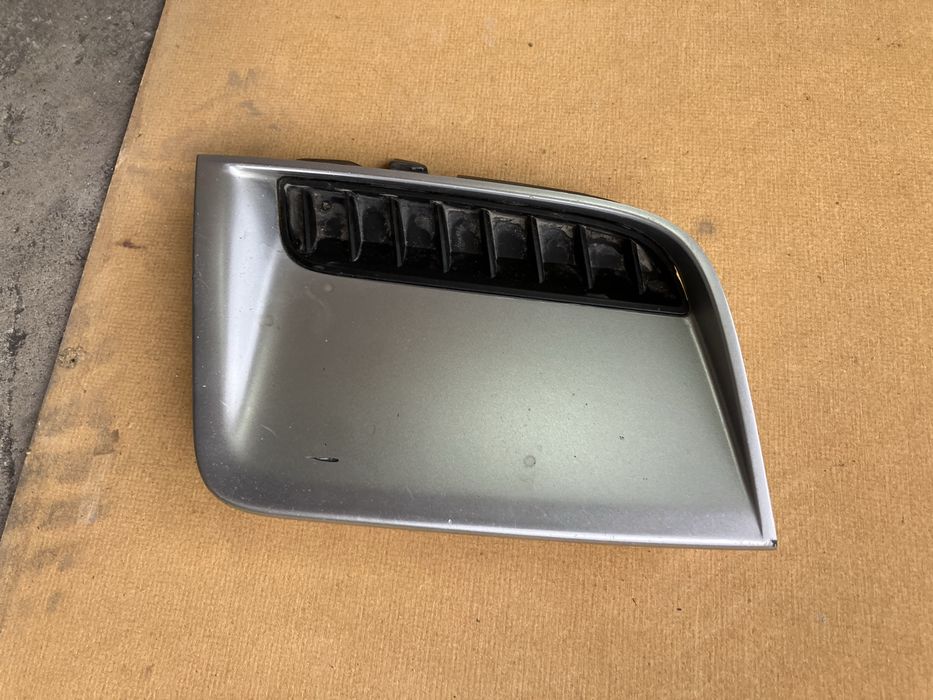 Капаче за решетка в броня за Audi A3 Ауди А3  2016г