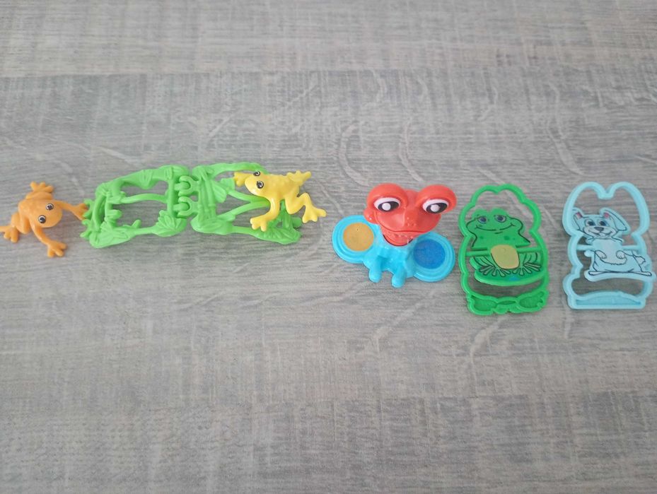 Играчки от яйца Киндер/ Kinder от различни серии и години