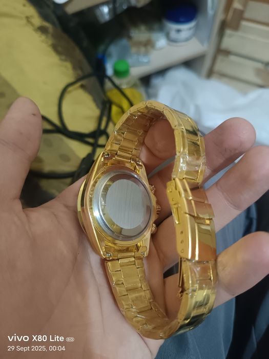 Продавам часовници