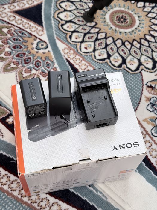 Камера SONY FDR-AX53