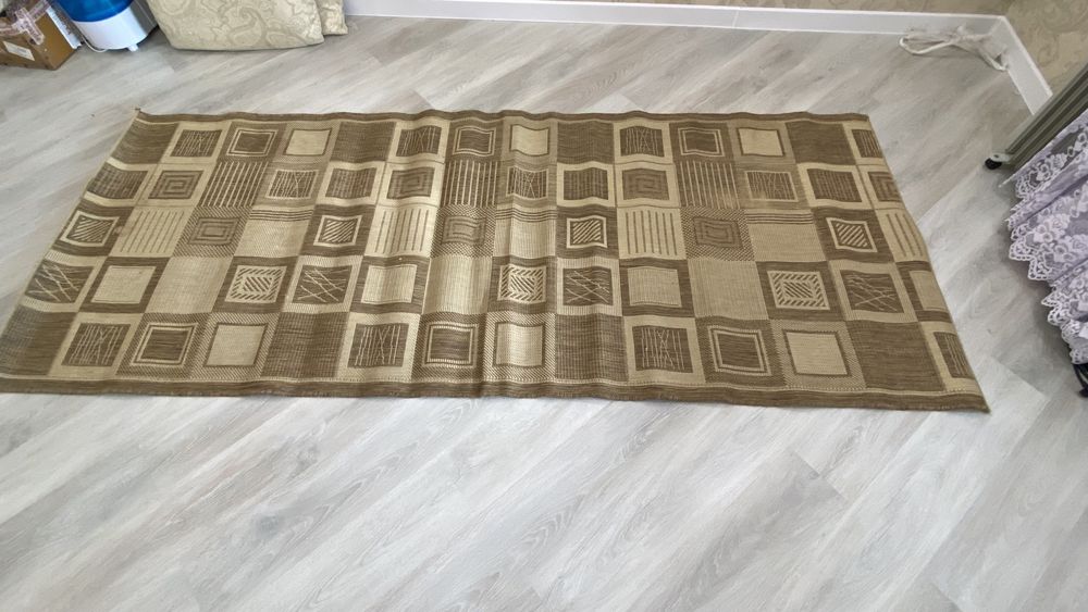 Ковер в хорошем состояний