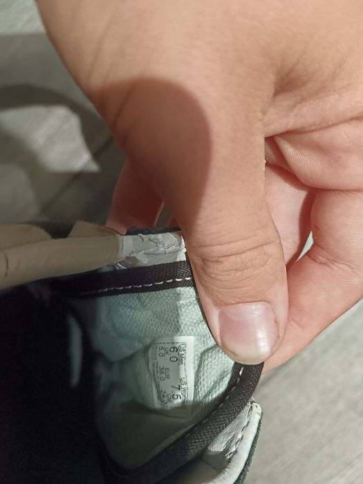 Обувки  Vans носени само 2 пъти