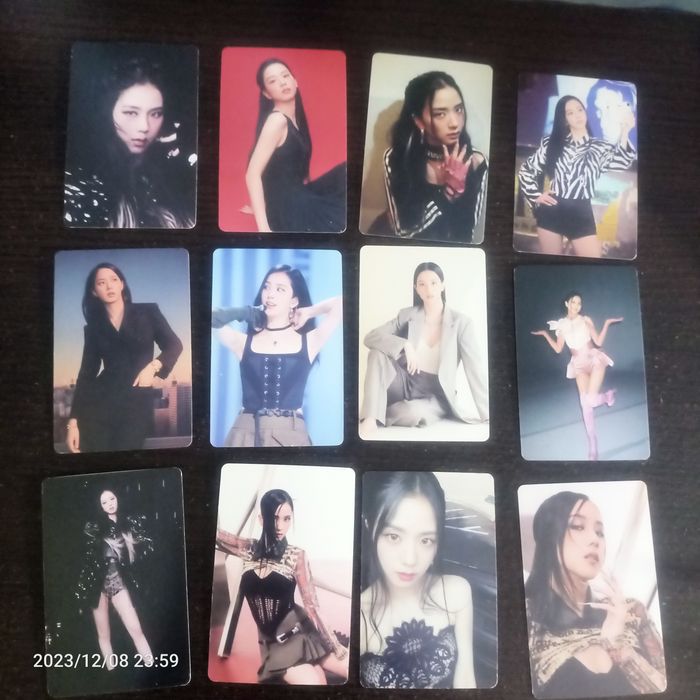 Продам карты с Джису