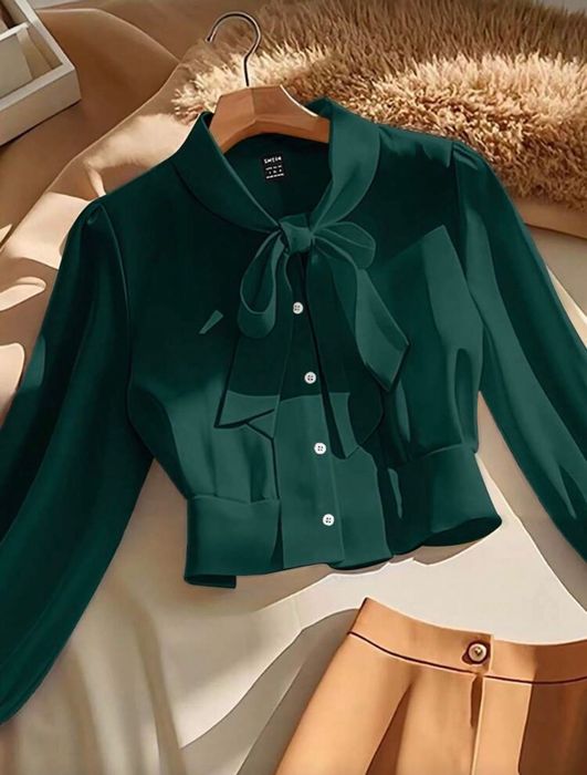 Дамска тъмно зелена риза