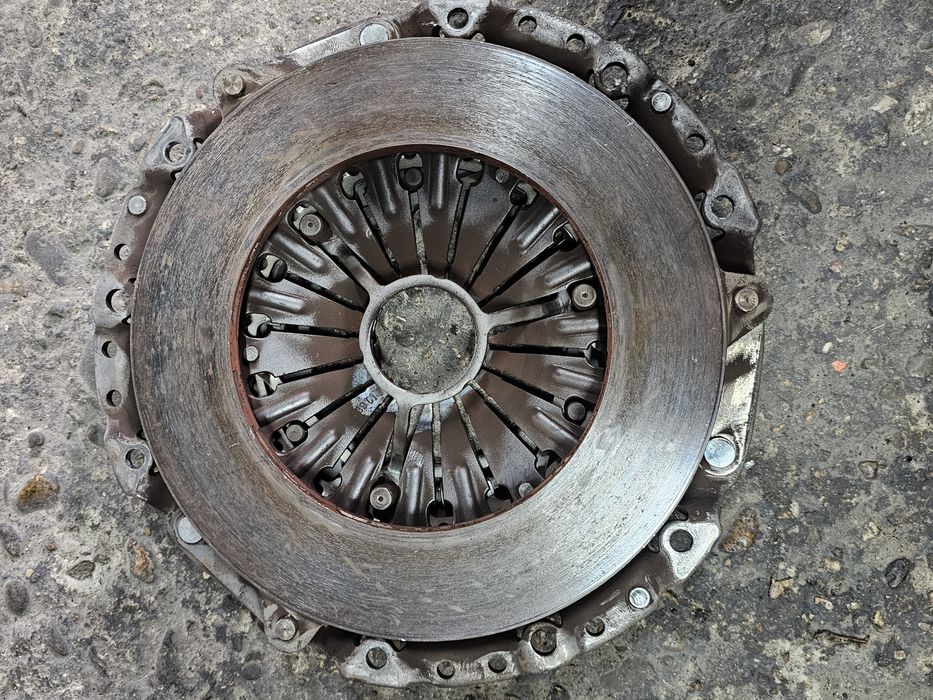 Маховик със съединител бмв 245кс n57 н57 330d 530d н57д30а