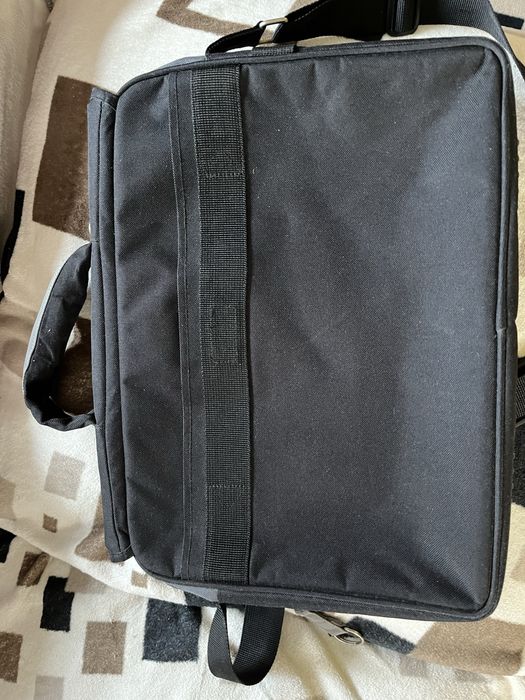 Сумки для ноутбуков