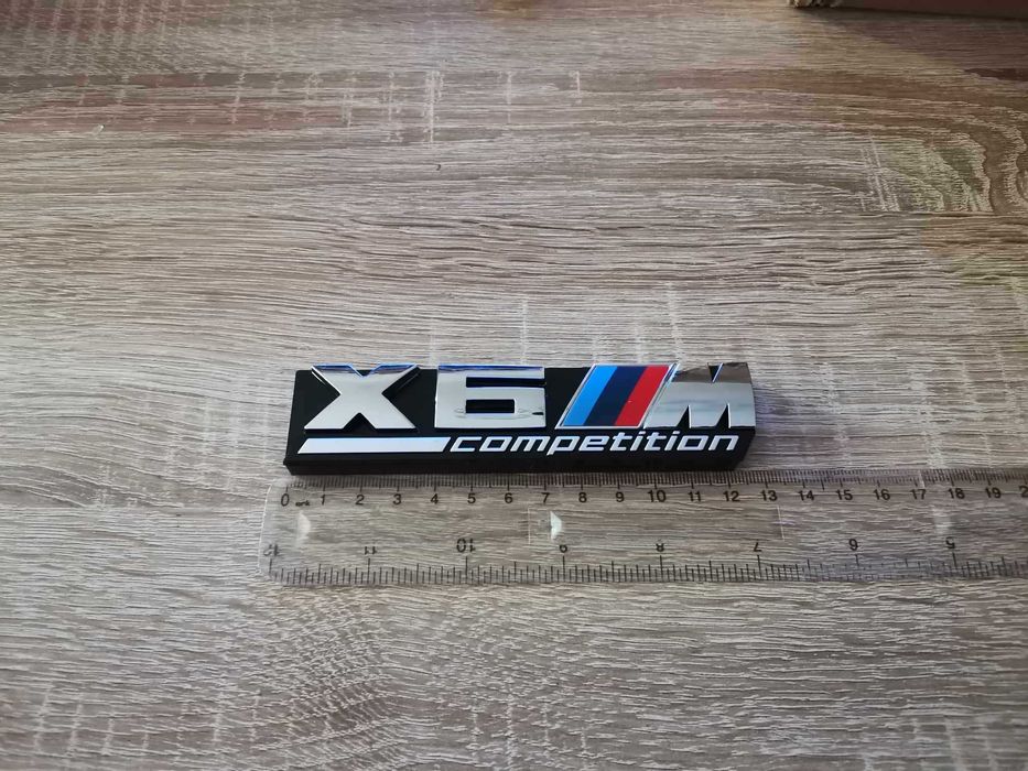 Предна решетка сребриста емблема BMW X6M Competition