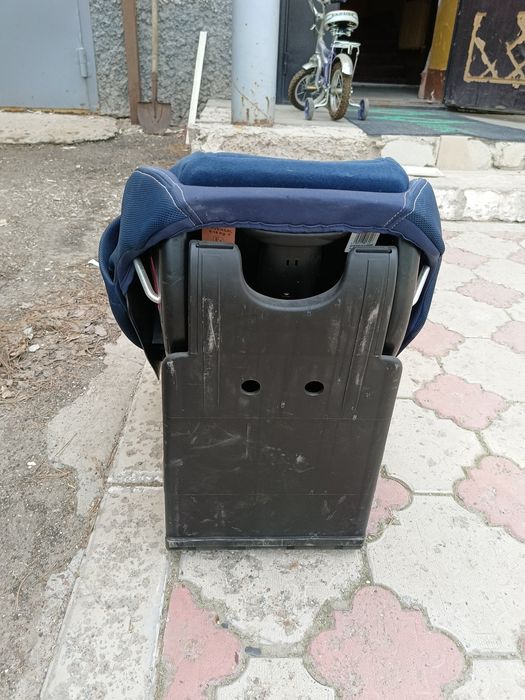 Детское кресло автомобильное