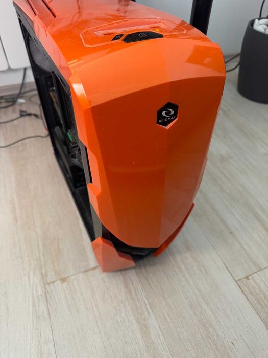 Геймърски компютър i7-7700 / GTX 1070 Ti / 16GB RAM / 3x SSD