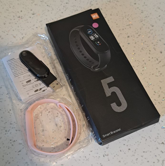 Smartwatch NOU, compatibil cu ANDROID si IOS