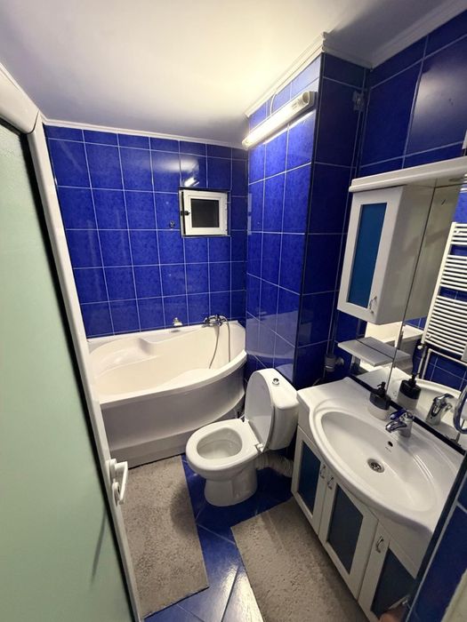 Vand apartament cu 3 camere, Mioveni, zona Robea