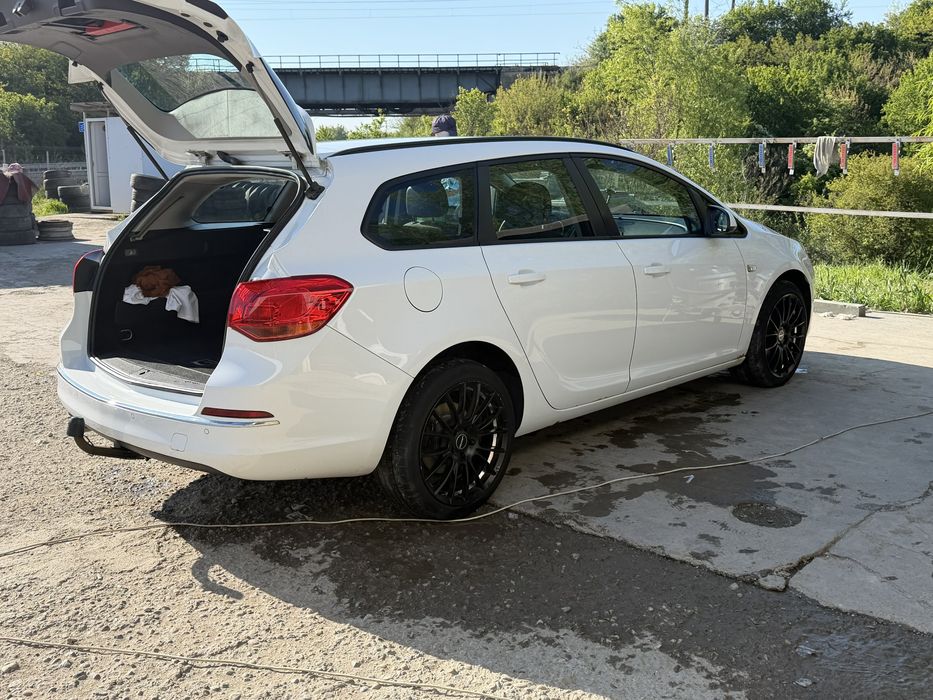 Vand Opel Astra J