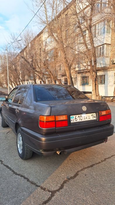 Volkswagen Vento 2.0 1992 год