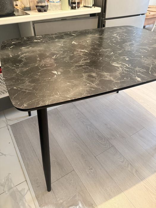 Продам стол для кухни