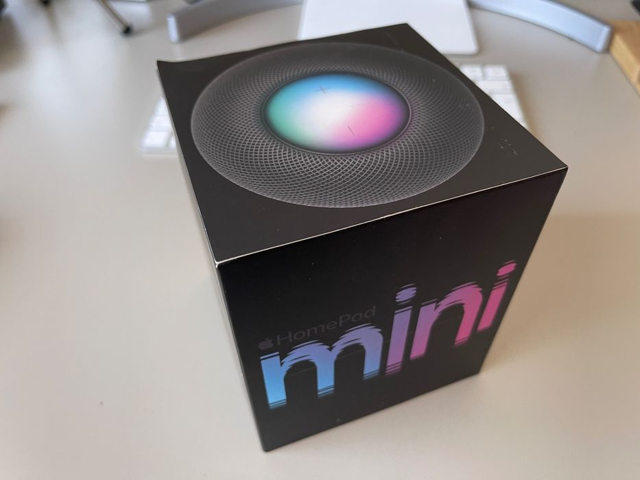 Vând Apple HomePod mini, negru.