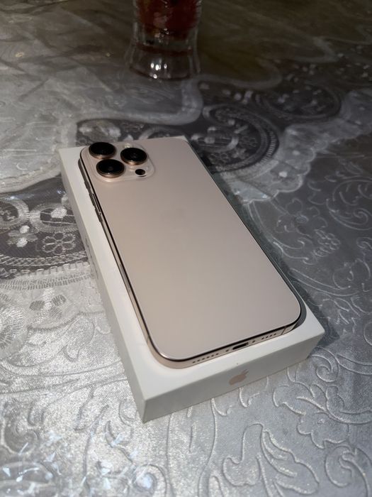 iPhone 16 Pro Max 1 TB idealniy sostoyaniya