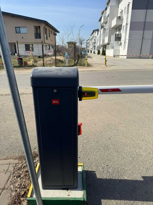Bariera acces auto