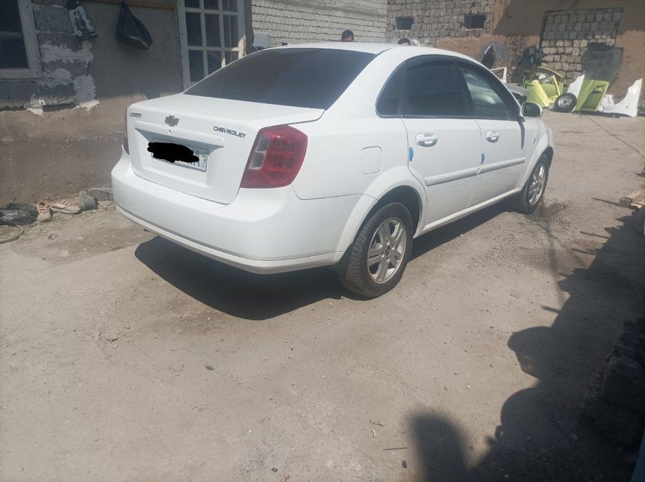 Chevrolet Lacetti / Gentra 2010 — 2