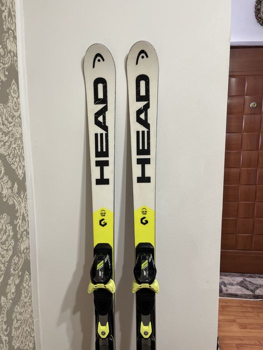 Schiuri 158 cm head  word cup rebels skiuri