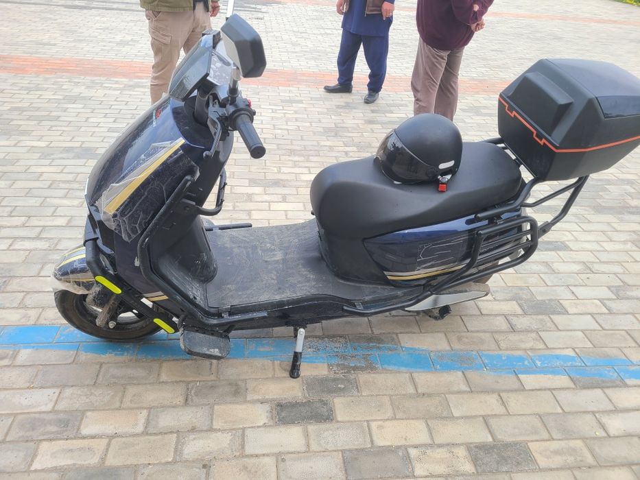 Скутер ларго моторс